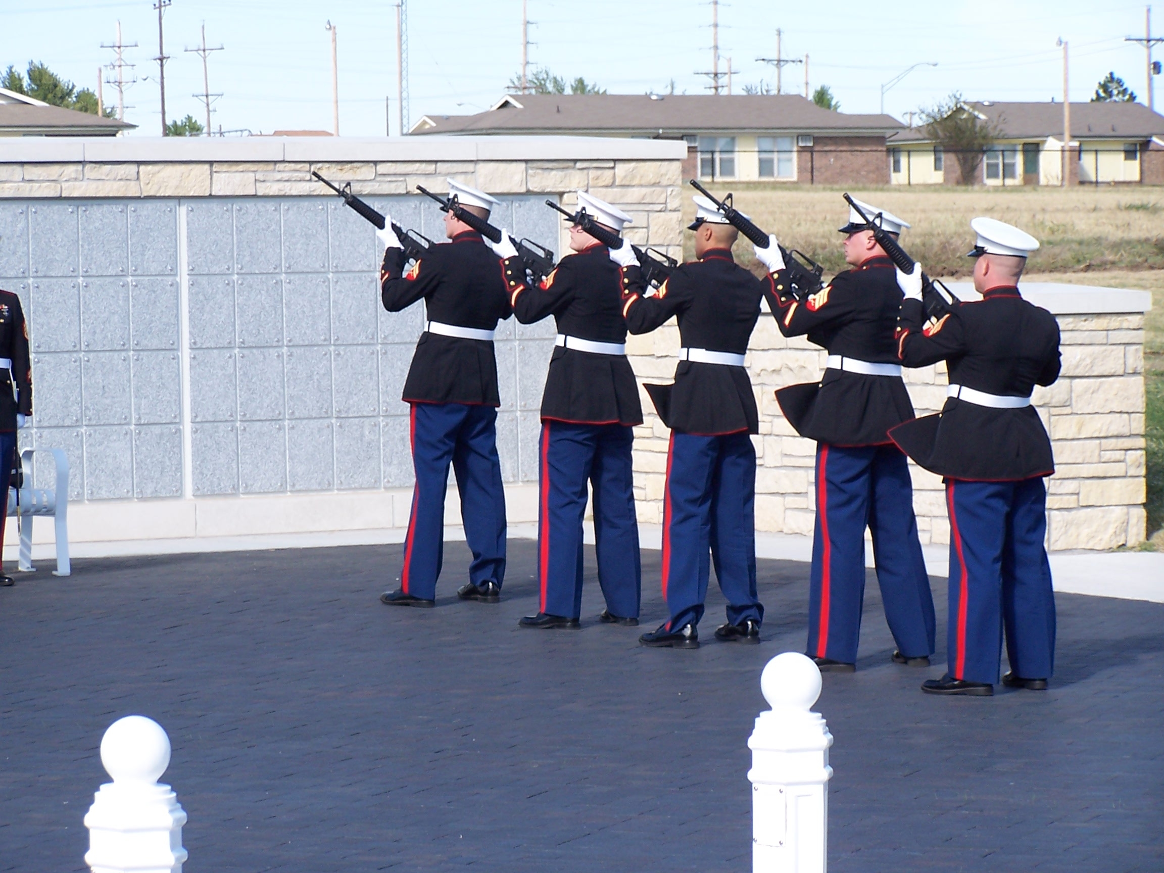 Kansas Veterans&#39; Cemetery at WaKeeney Marines Honor Guard 
